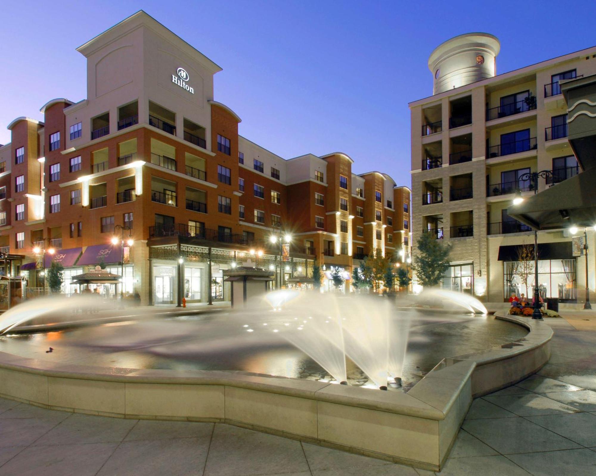 Hotel Hilton Promenade Branson Landing Exterior foto